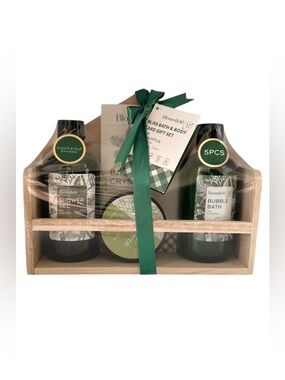 Bloomfield Bliss Bath & Body Care Gift Set 5pc Fir & Eucalyptus Wooden House Box